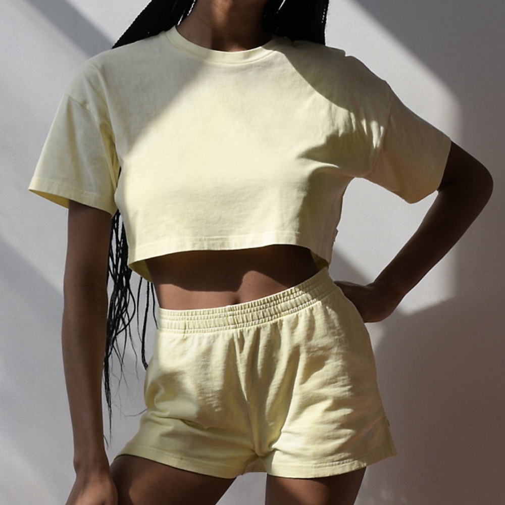 Aritzia TNA Laid Black T-Shirt